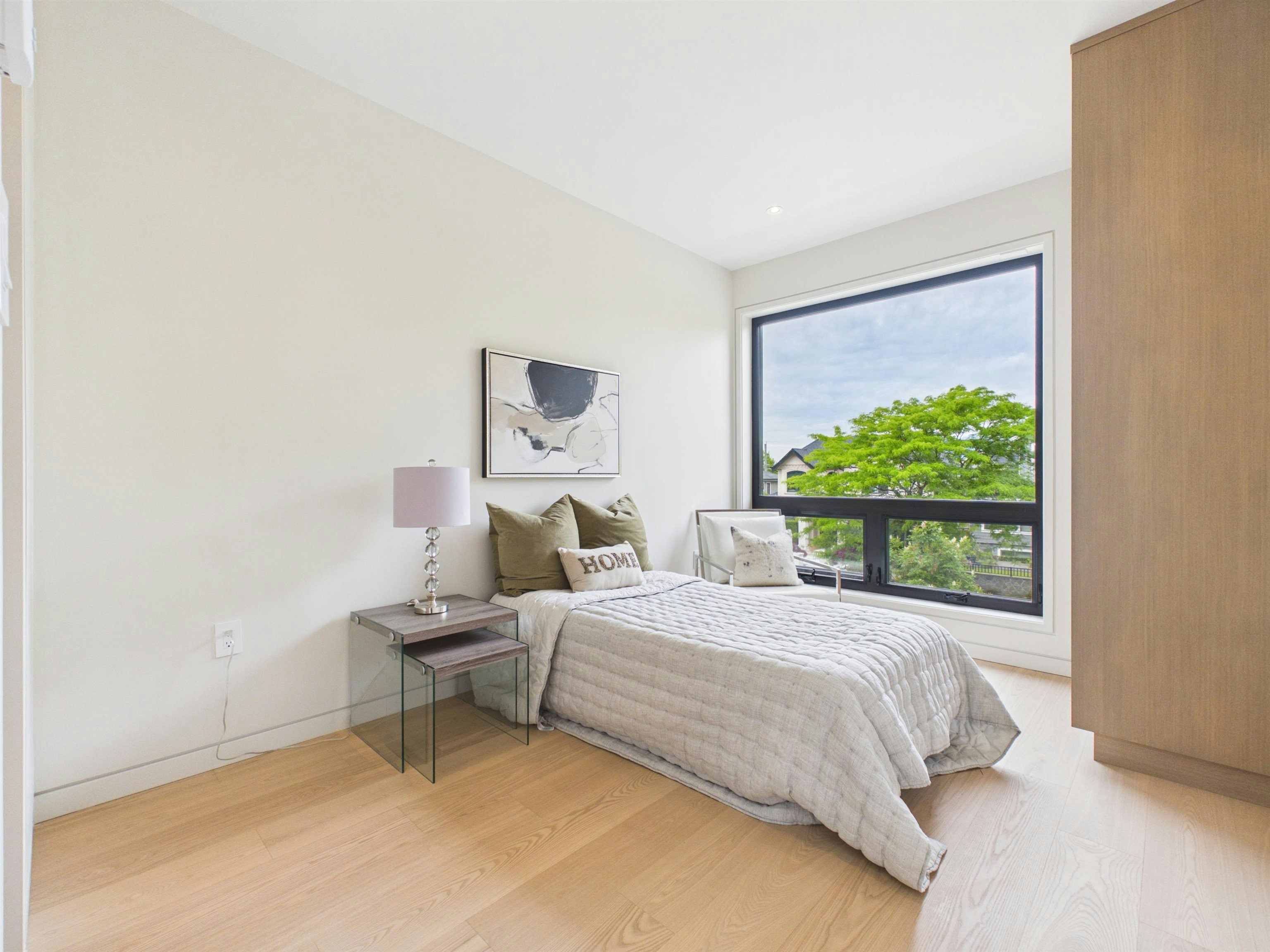 2230 W 21st Avenue, Vancouver, BC, V6L 1J5 - 19