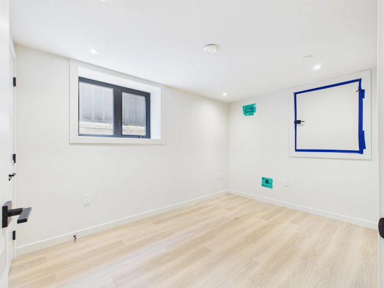 2230 W 21st Avenue, Vancouver, BC, V6L 1J5 - 36