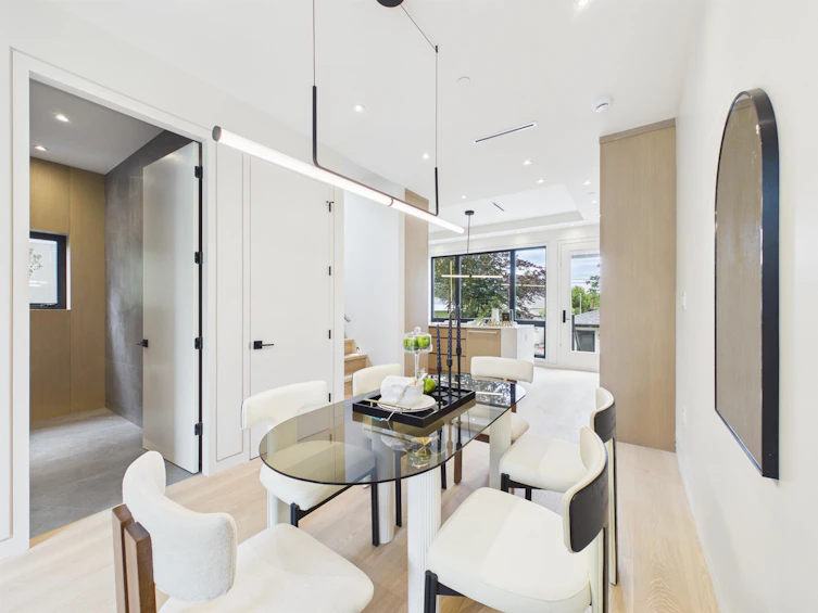 2230 W 21st Avenue, Vancouver, BC, V6L 1J5 - 8