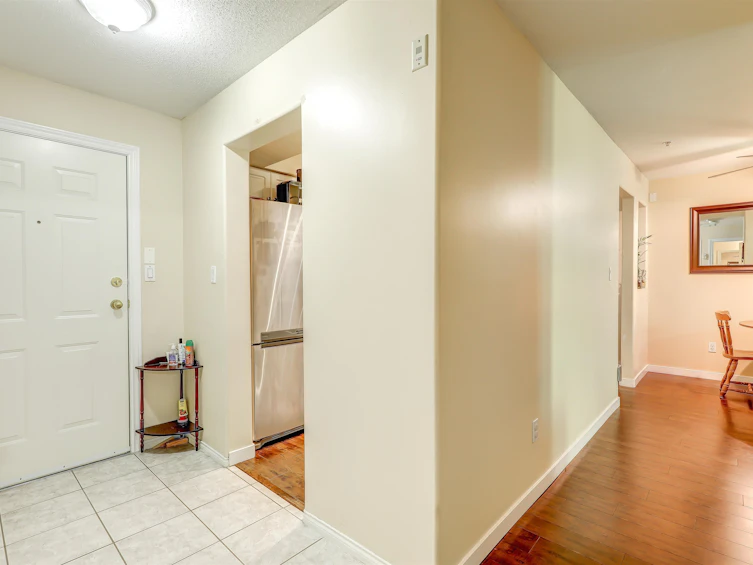 302-15342 20th Avenue, Surrey, BC, V4A 2A3 - 11