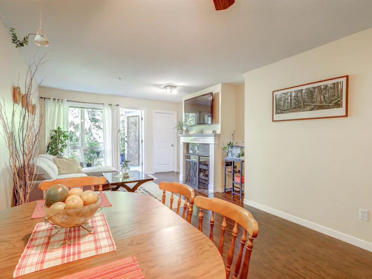 302-15342 20th Avenue, Surrey, BC, V4A 2A3 - 4