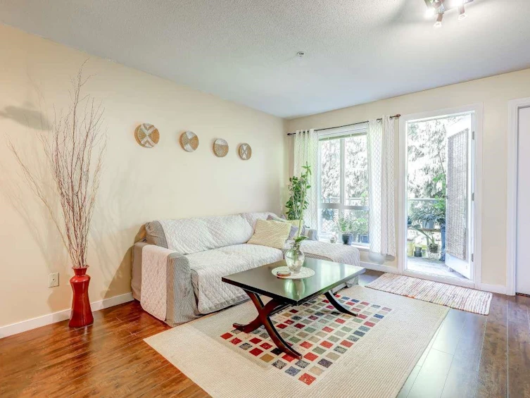 302-15342 20th Avenue, Surrey, BC, V4A 2A3 - 15