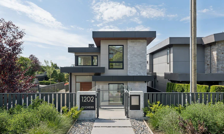 1202 Duchess Avenue