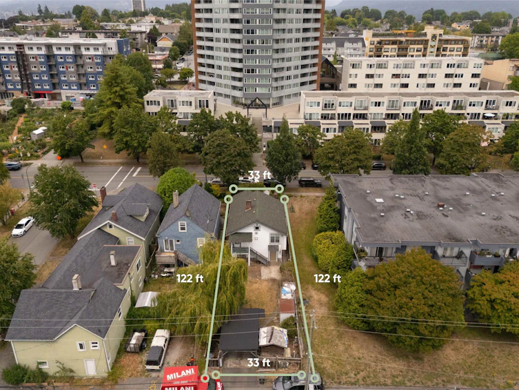 3906 Pender Street, Burnaby, BC, V5C 2L6 - 5
