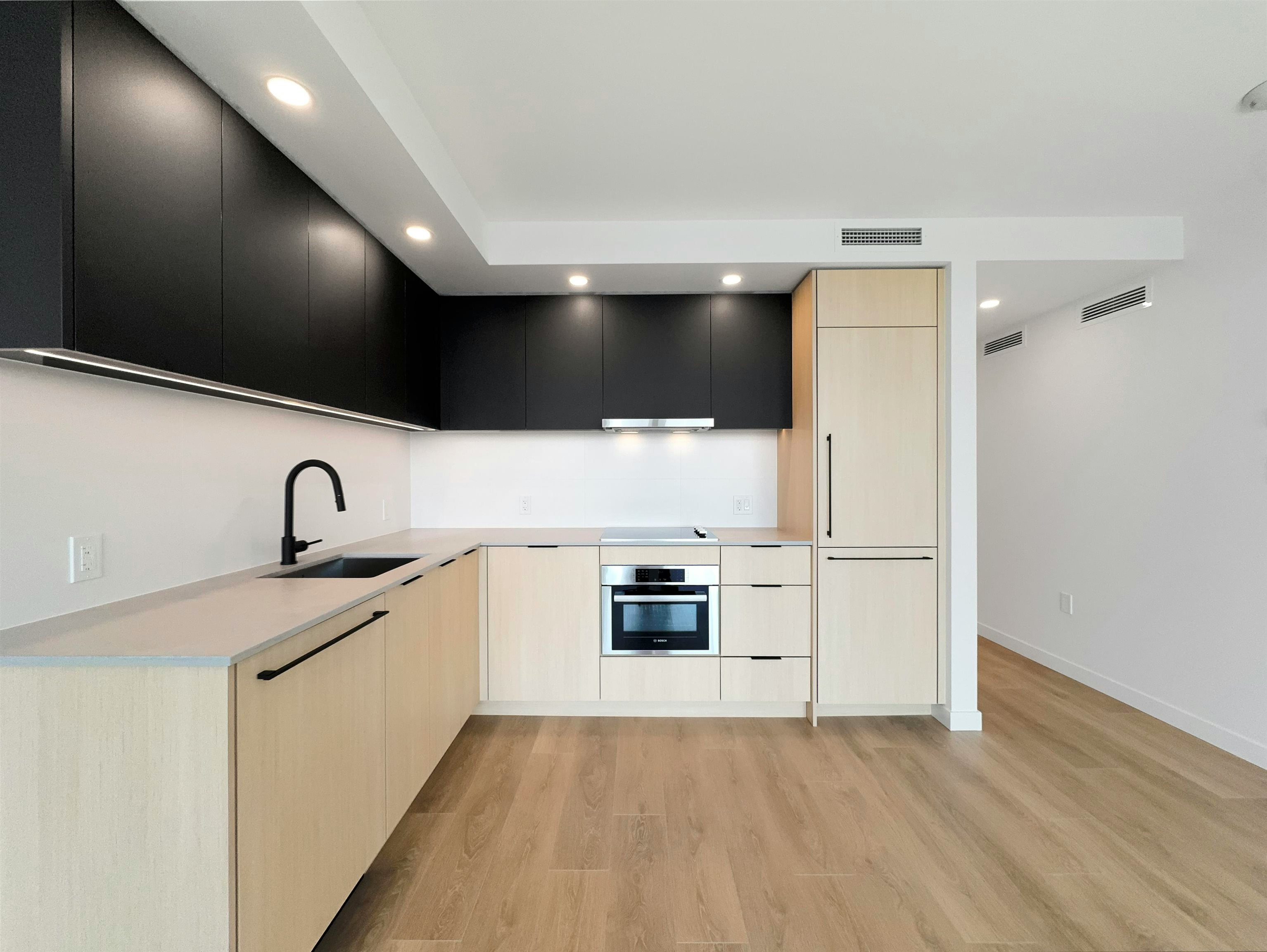 29XX-13738 Central Avenue, Surrey, BC, V3T 0X5 - 2