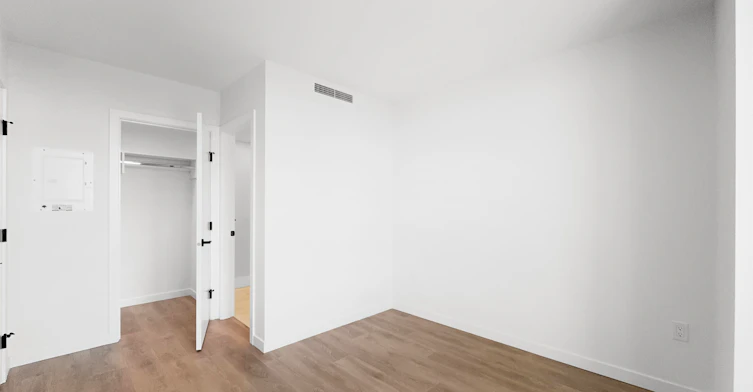 29XX-13738 Central Avenue, Surrey, BC, V3T 0X5 - 9