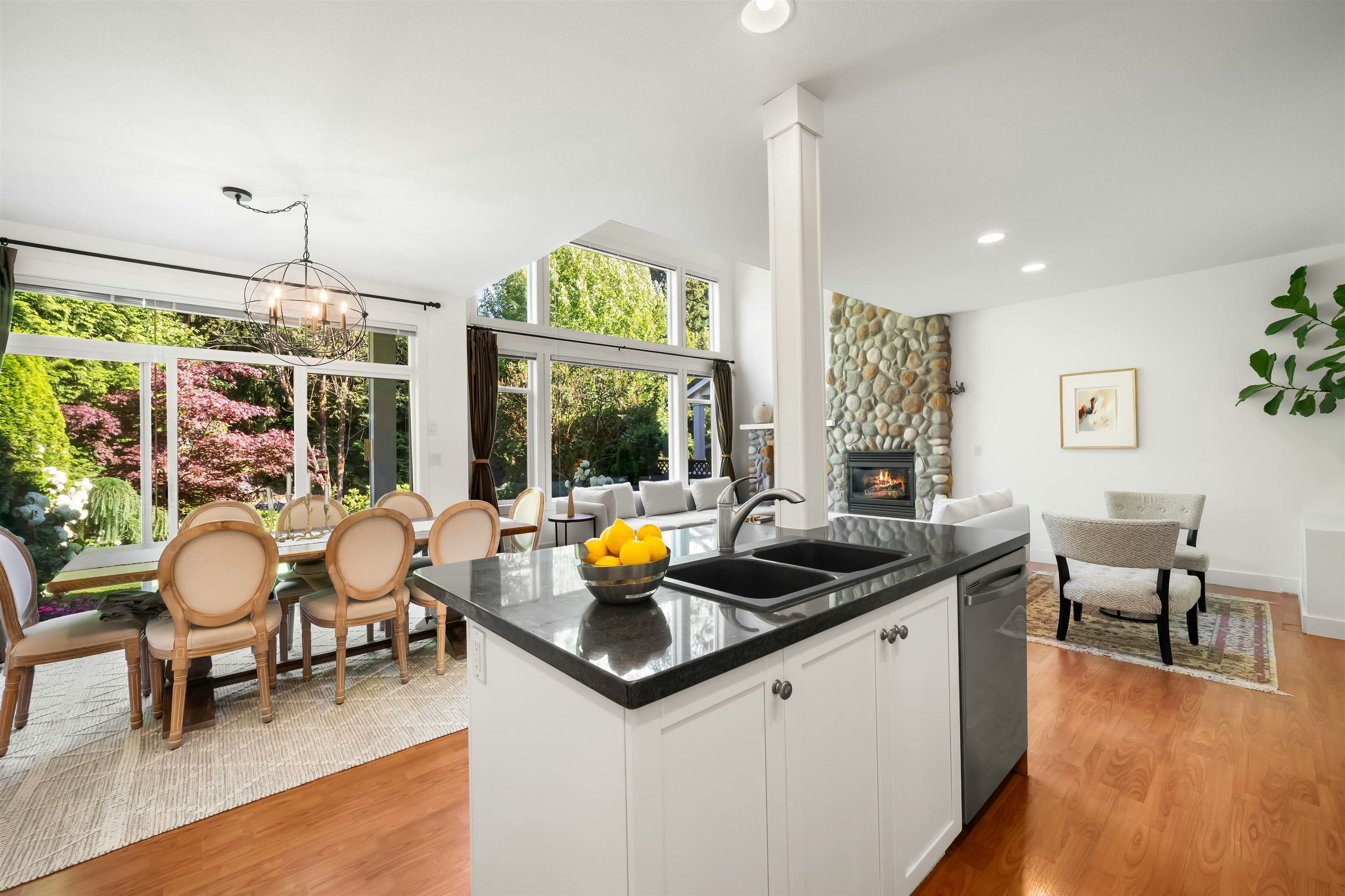 1931 Parkway Boulevard, Coquitlam, BC, V3E 3L5 - 7