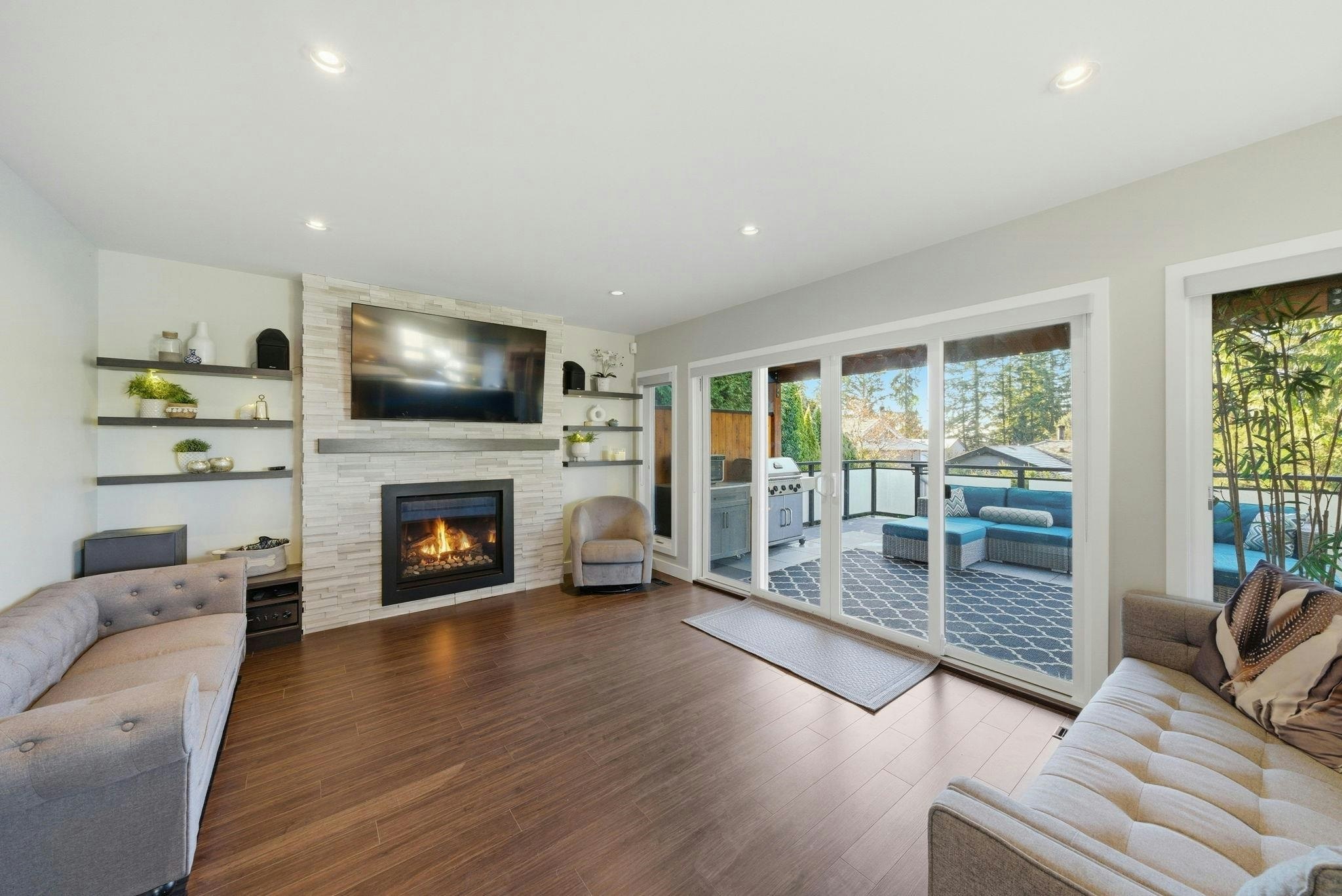2023 Hill Drive, North Vancouver, BC, V7H 2N1 - 13