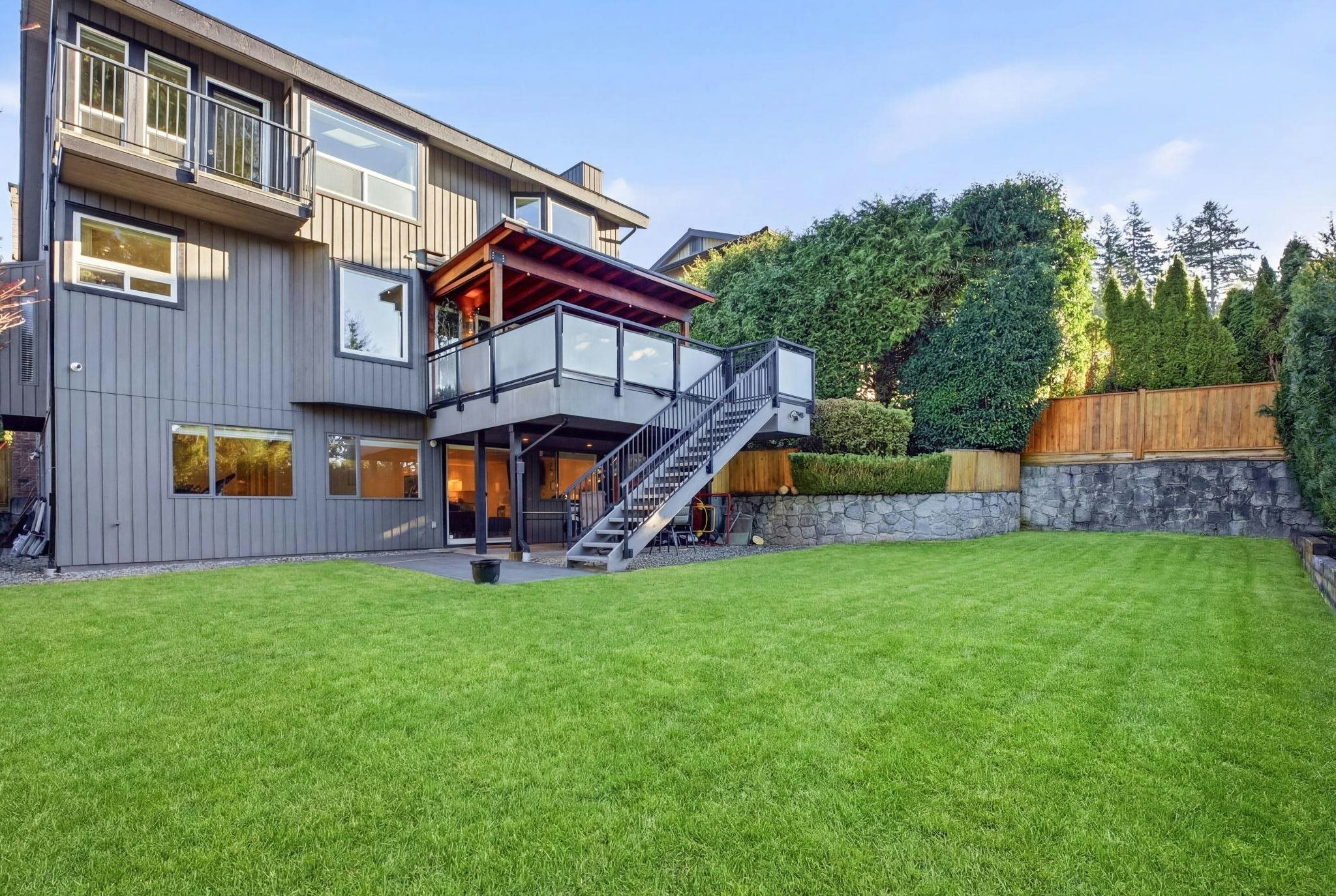 2023 Hill Drive, North Vancouver, BC, V7H 2N1 - 36