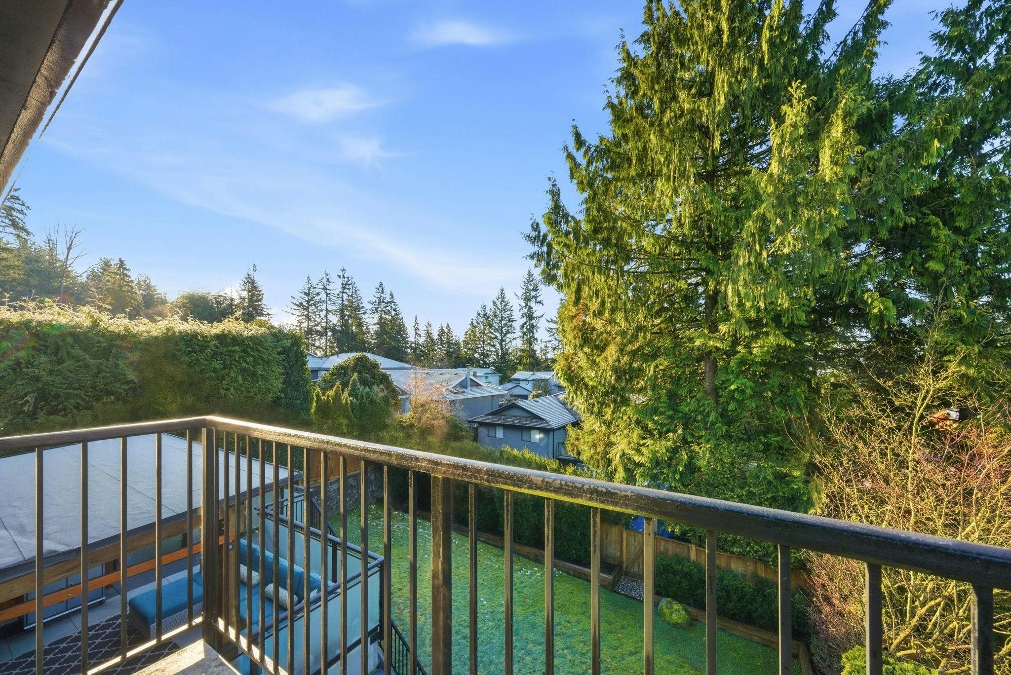 2023 Hill Drive, North Vancouver, BC, V7H 2N1 - 33