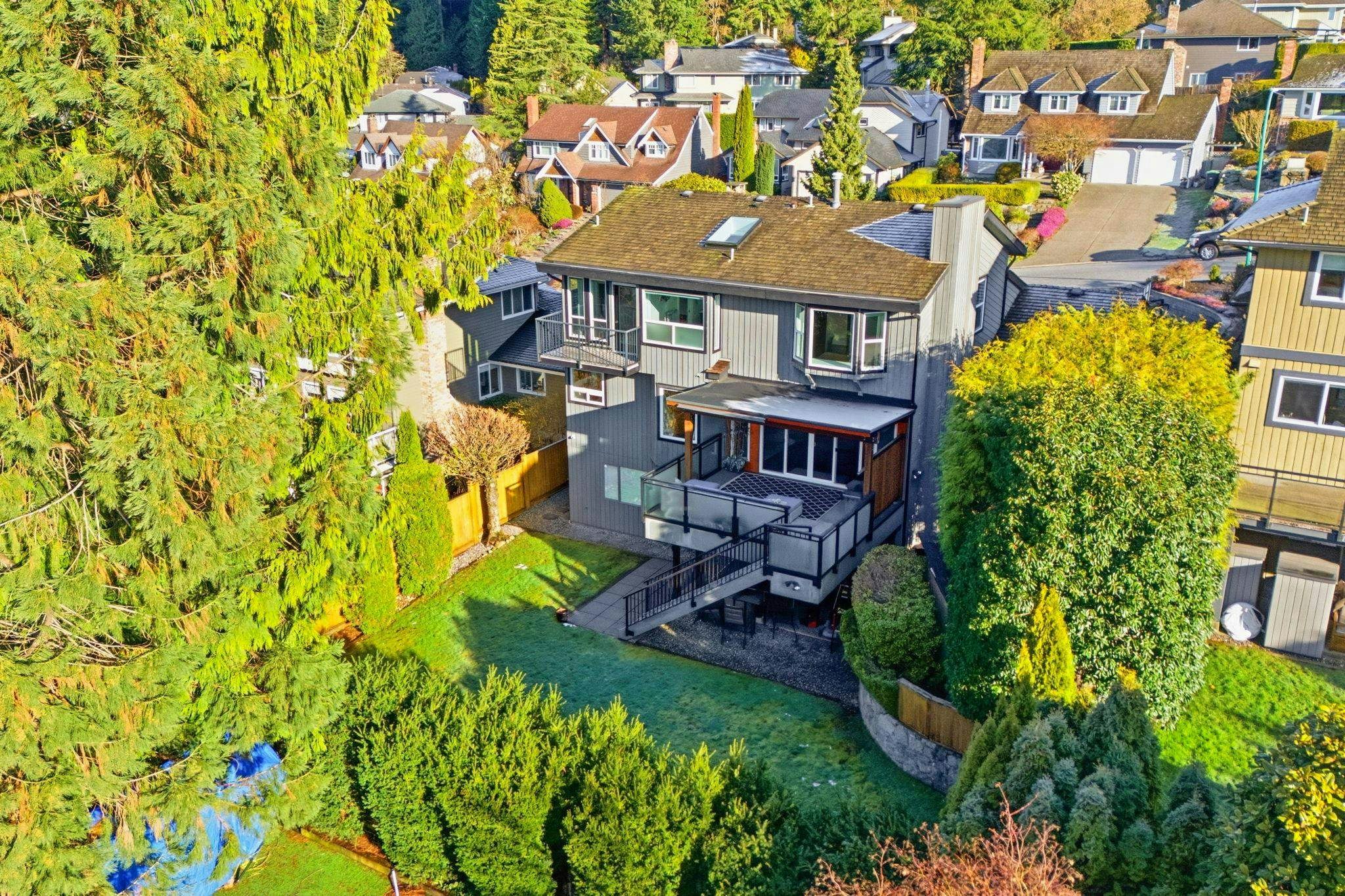 2023 Hill Drive, North Vancouver, BC, V7H 2N1 - 37