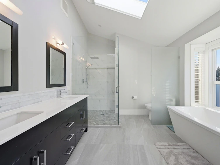 2023 Hill Drive, North Vancouver, BC, V7H 2N1 - 22