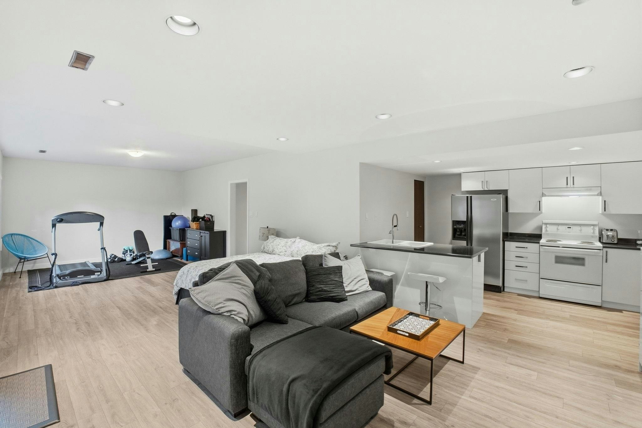 2023 Hill Drive, North Vancouver, BC, V7H 2N1 - 30