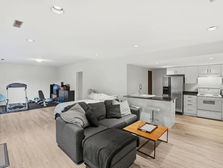 2023 Hill Drive, North Vancouver, BC, V7H 2N1 - 30