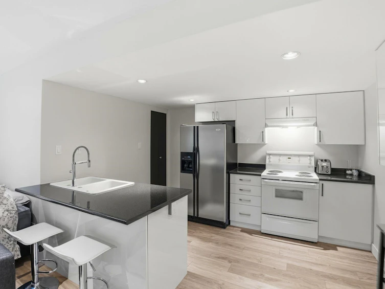 2023 Hill Drive, North Vancouver, BC, V7H 2N1 - 29