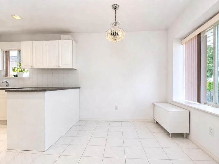 3211 Queens Avenue, Vancouver, BC, V5R 4T7 - 7