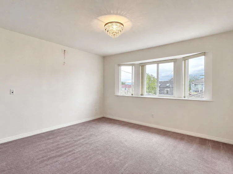3211 Queens Avenue, Vancouver, BC, V5R 4T7 - 10