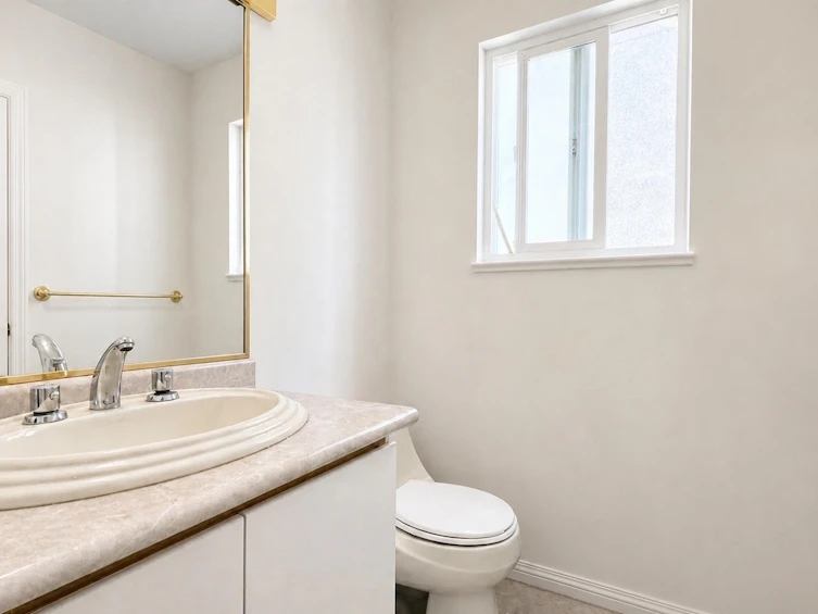 3211 Queens Avenue, Vancouver, BC, V5R 4T7 - 9