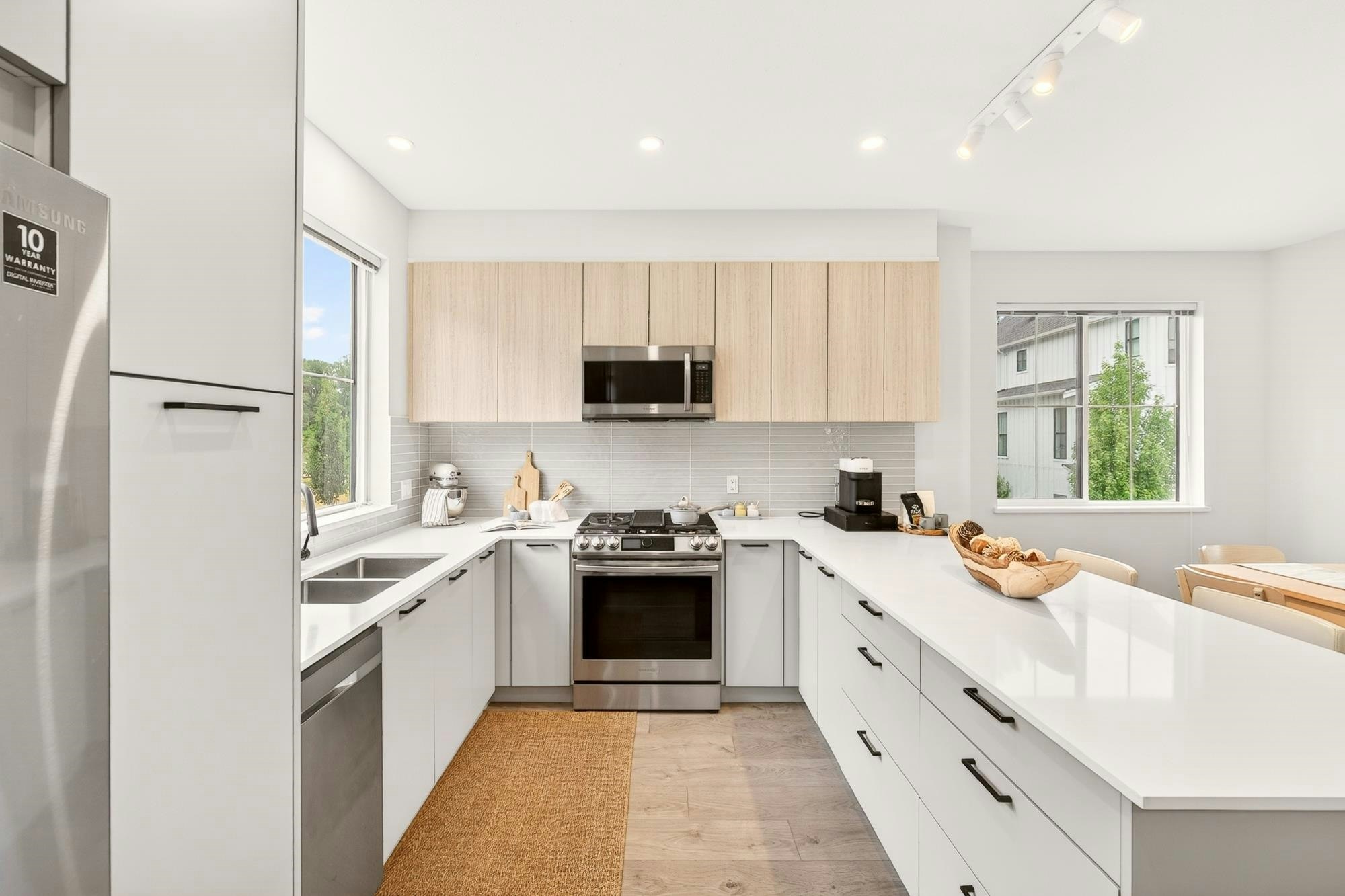 94-488 Furness Street, New Westminster, BC, V3M 0M1 - 9