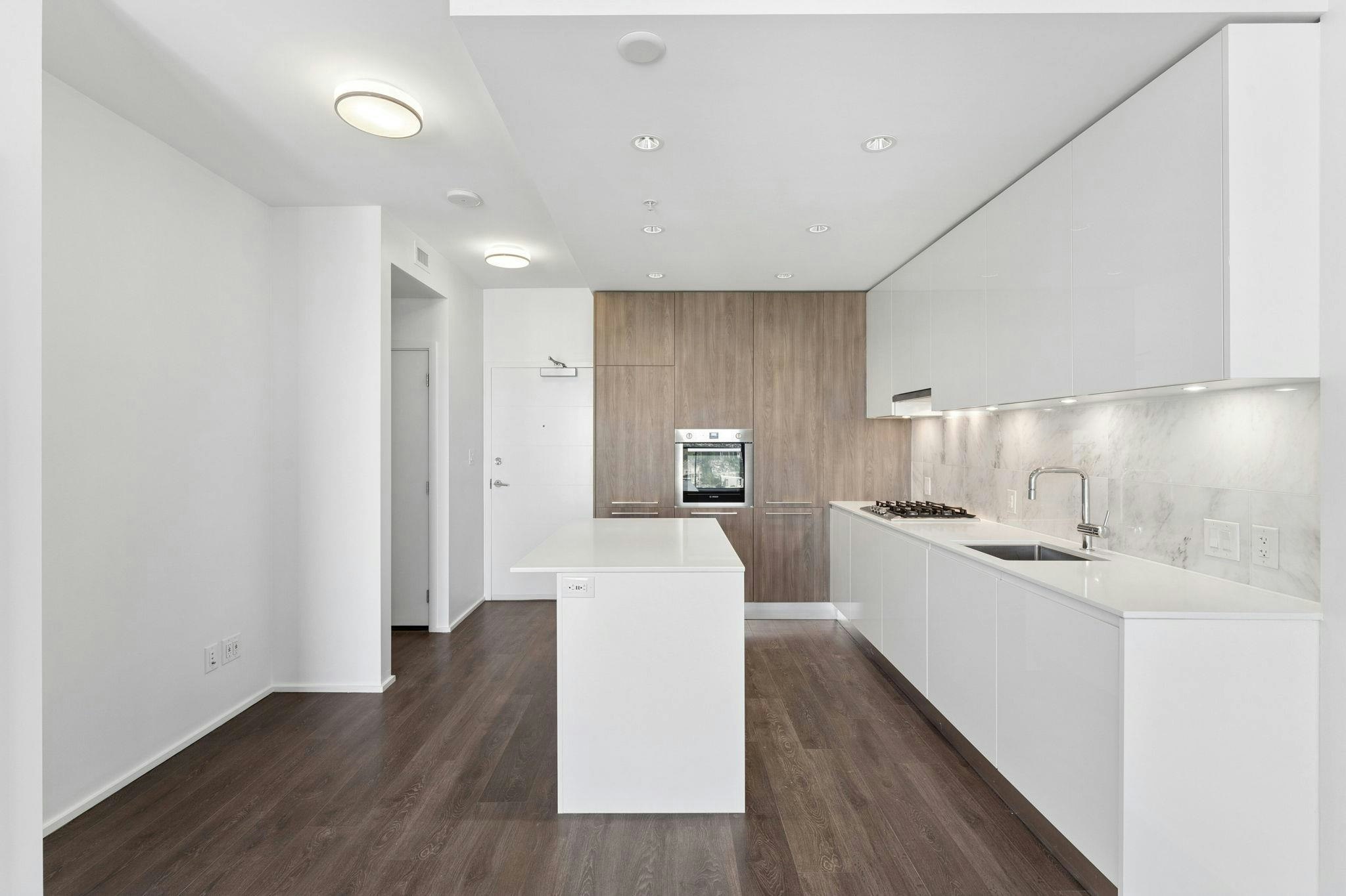 3710-4510 Halifax Way - 5