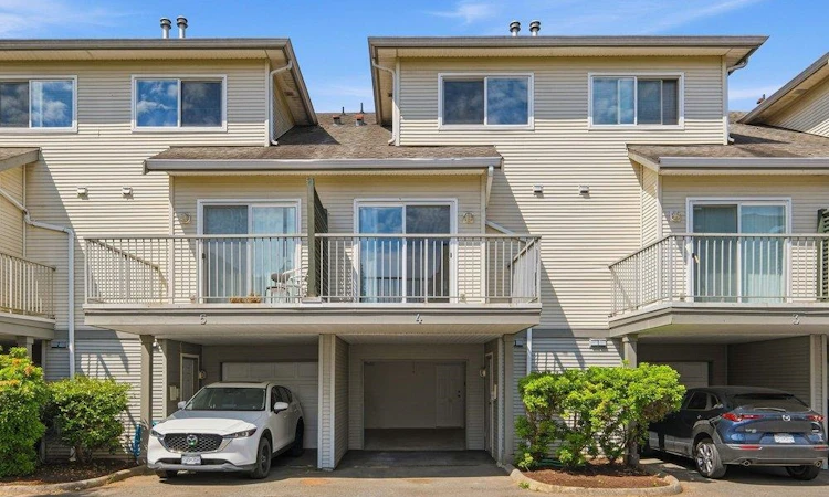 17-5900 Muir Drive