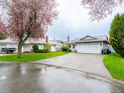 14035 16b Avenue - 2
