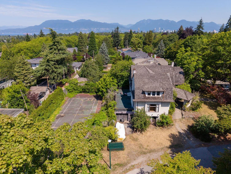 4987 Connaught Drive, Vancouver, BC, V6M 3E8 - 3