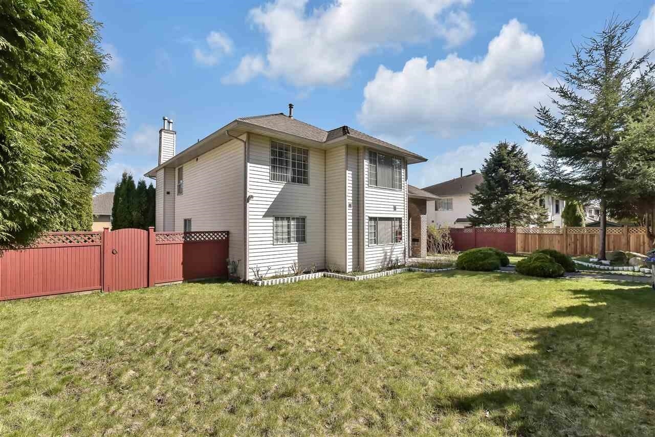 9256 152 Street - 2