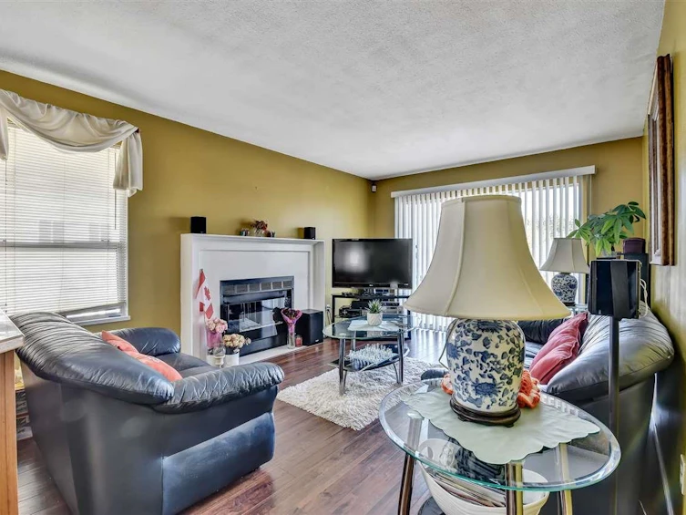9256 152 Street, Surrey, BC, V3R 4G2 - 8