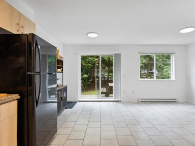 26-15871 85 Avenue - 3
