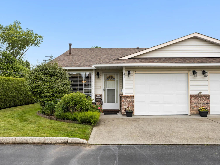 21-12276 189a Street, Pitt Meadows, BC, V3Y 2G2