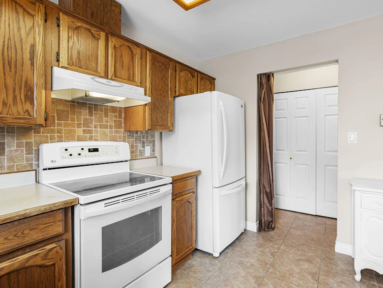 21-12276 189a Street, Pitt Meadows, BC, V3Y 2G2 - 12