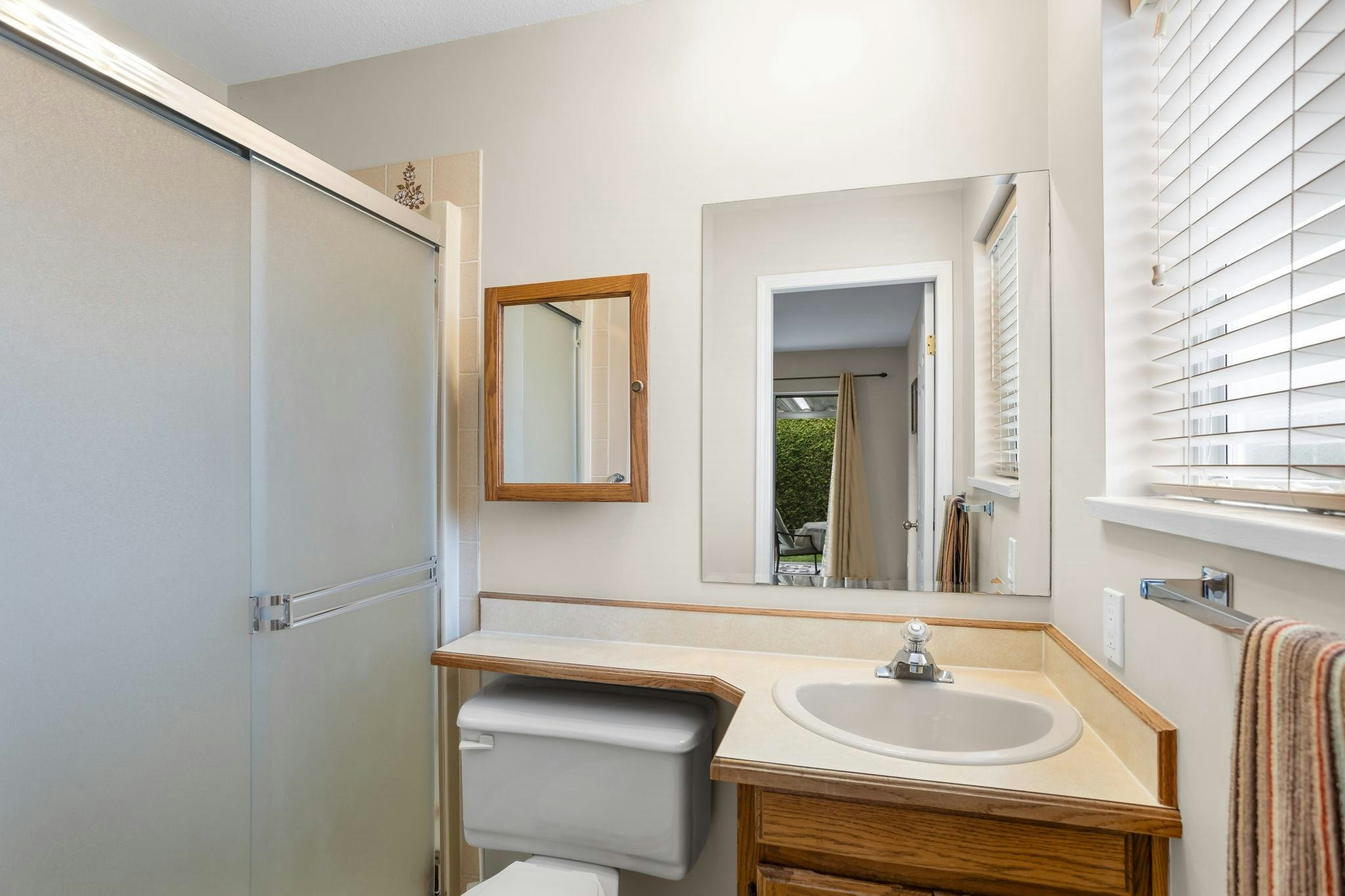 21-12276 189a Street, Pitt Meadows, BC, V3Y 2G2 - 16