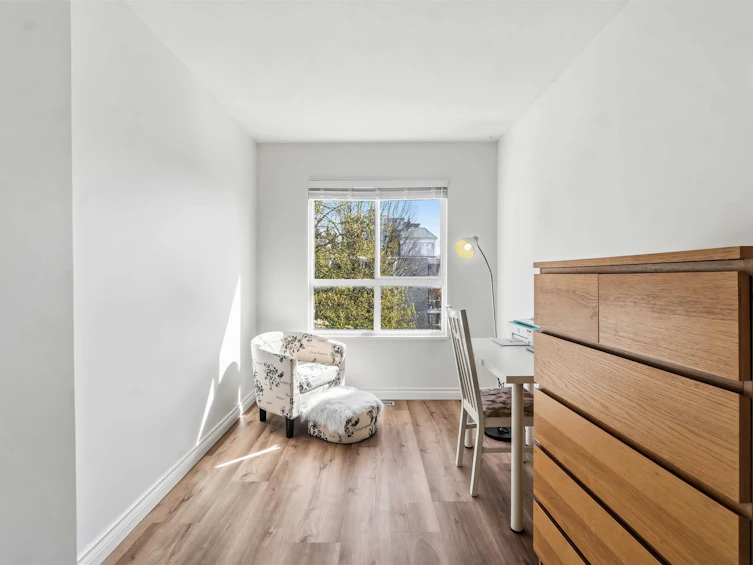 8433 Jellicoe Street, Vancouver, BC, V5S 2J4 - 12