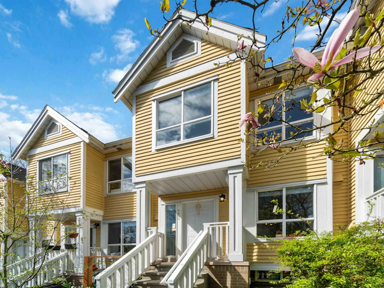 8433 Jellicoe Street, Vancouver, BC, V5S 2J4
