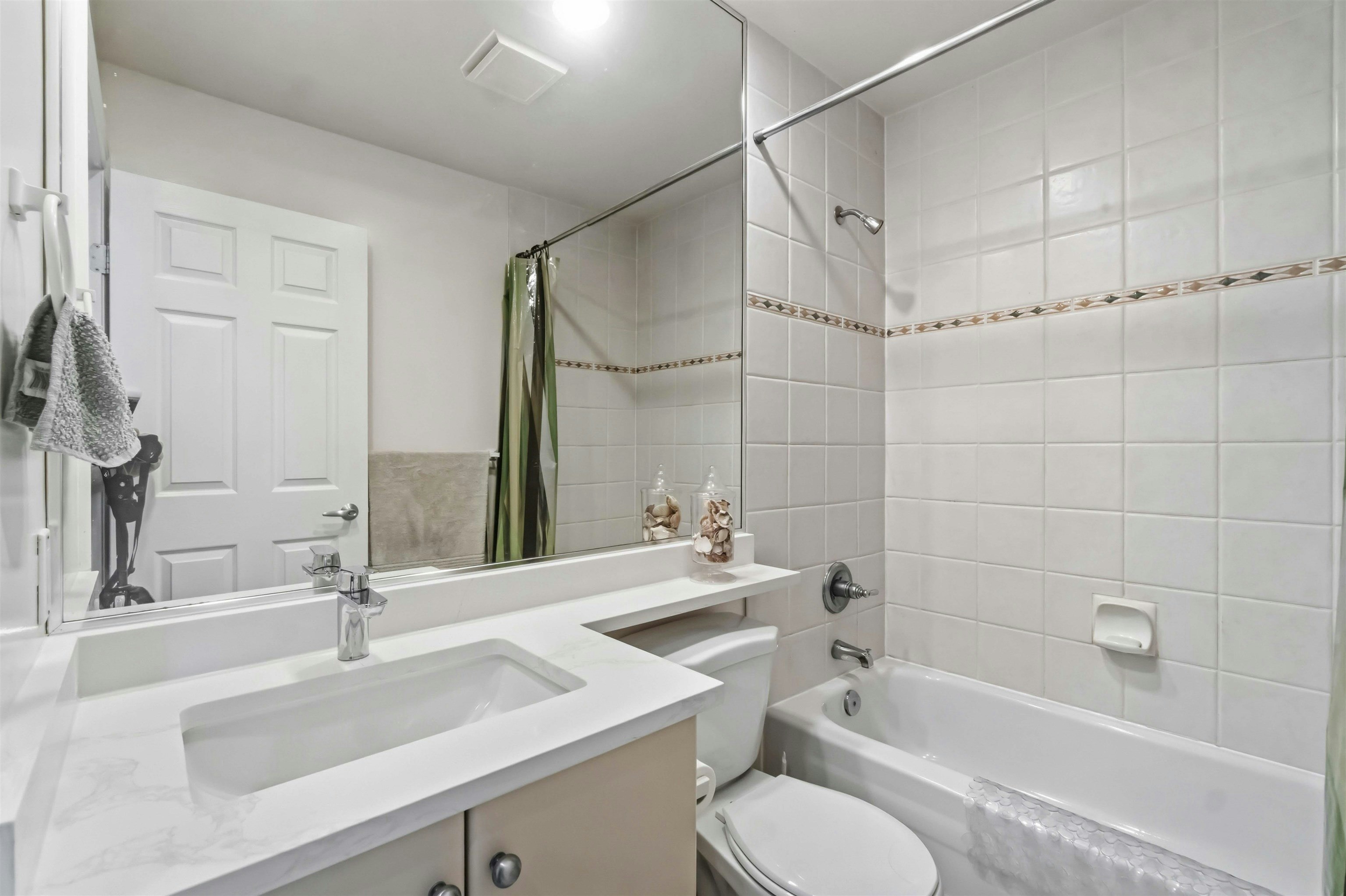 8433 Jellicoe Street, Vancouver, BC, V5S 2J4 - 15