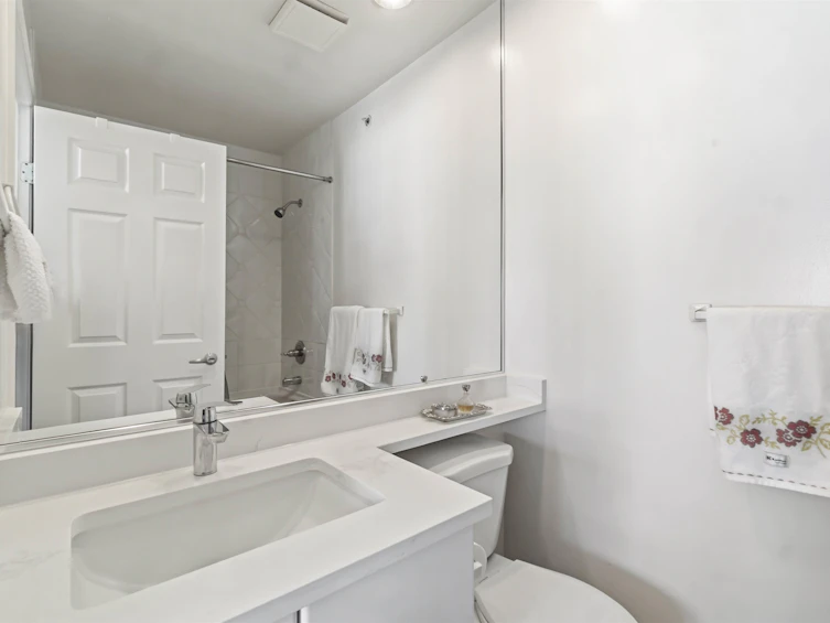 8433 Jellicoe Street, Vancouver, BC, V5S 2J4 - 11