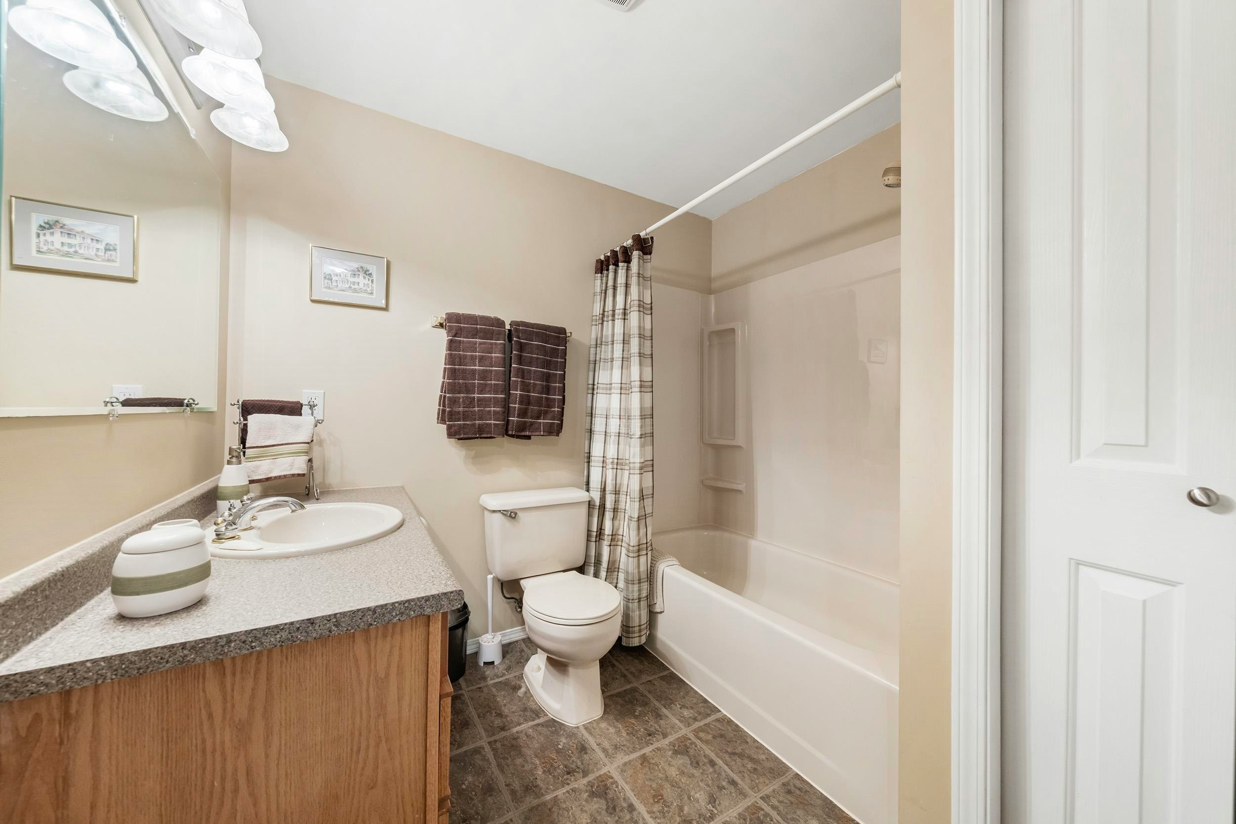 8030 153a Street, Surrey, BC, V3S 7X7 - 33