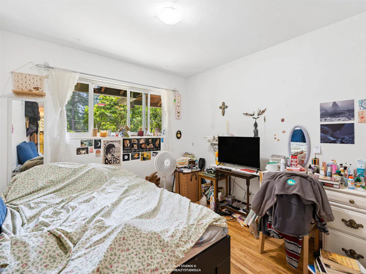 1525 Avonlynn Crescent, North Vancouver, BC, V7J 2V2 - 15