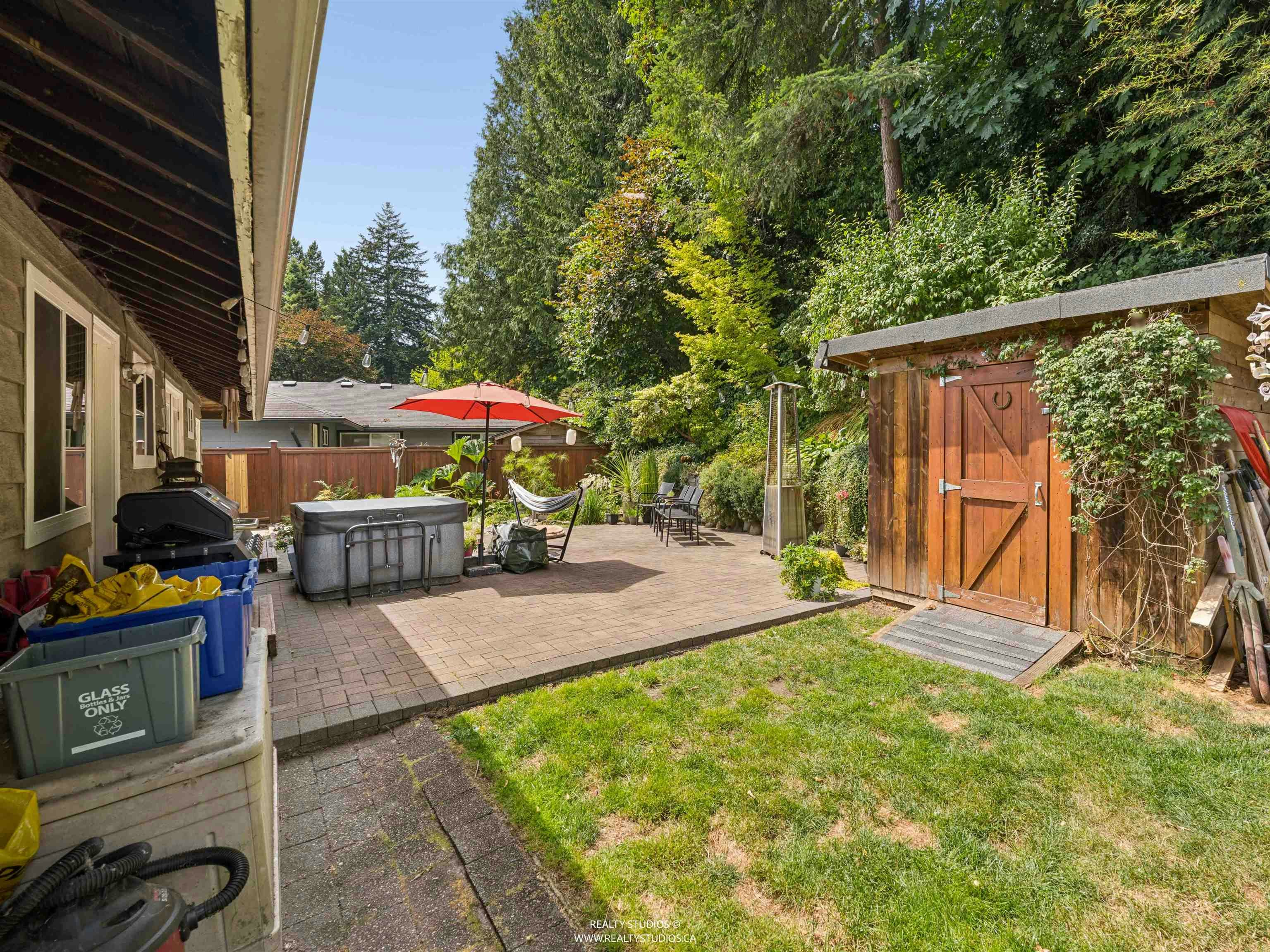 1525 Avonlynn Crescent, North Vancouver, BC, V7J 2V2 - 22