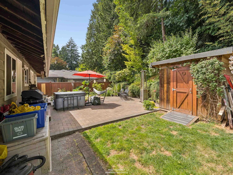 1525 Avonlynn Crescent, North Vancouver, BC, V7J 2V2 - 22