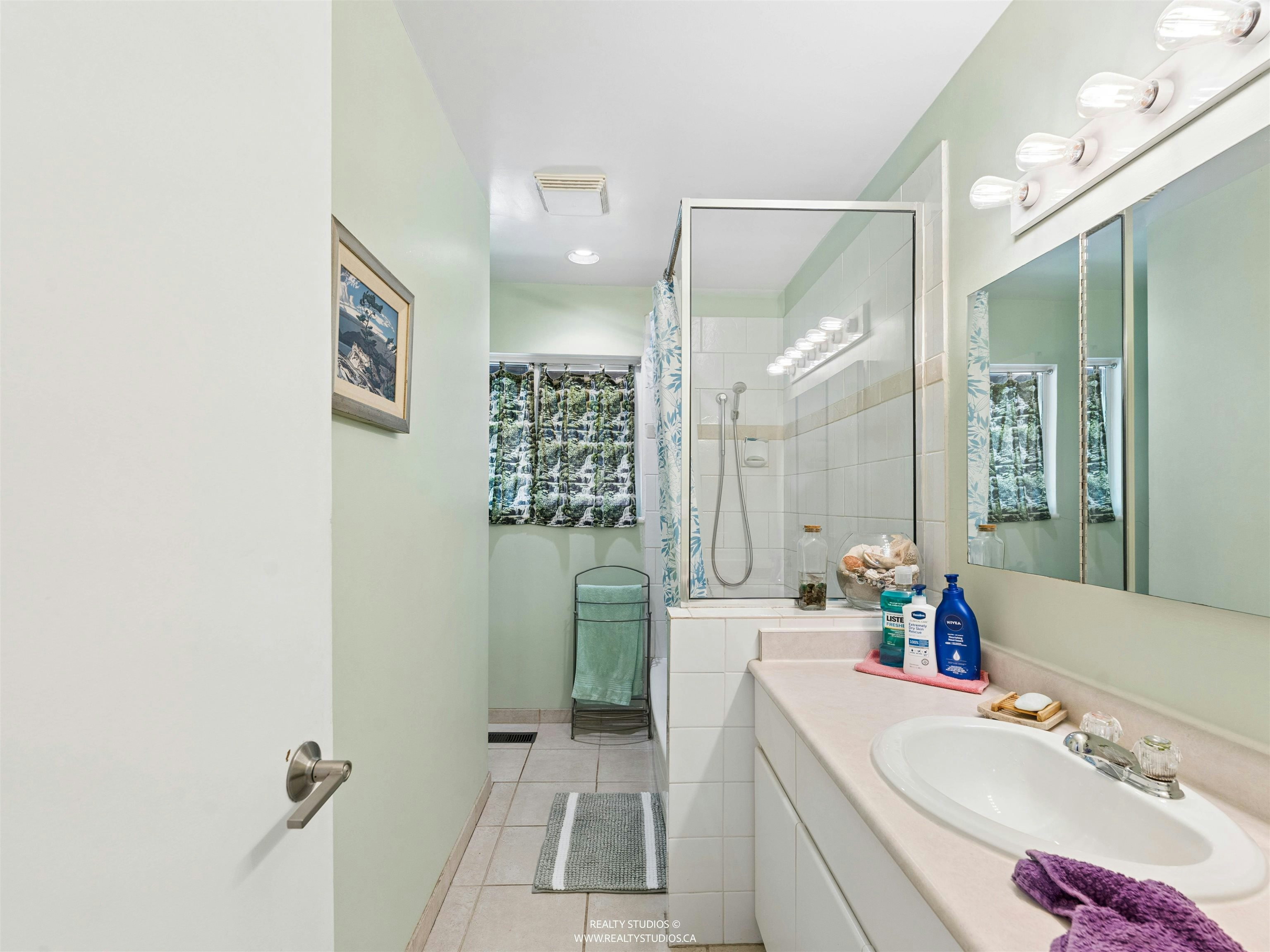 1525 Avonlynn Crescent, North Vancouver, BC, V7J 2V2 - 14