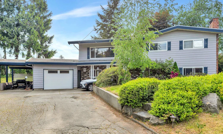 32670 Avalon Crescent