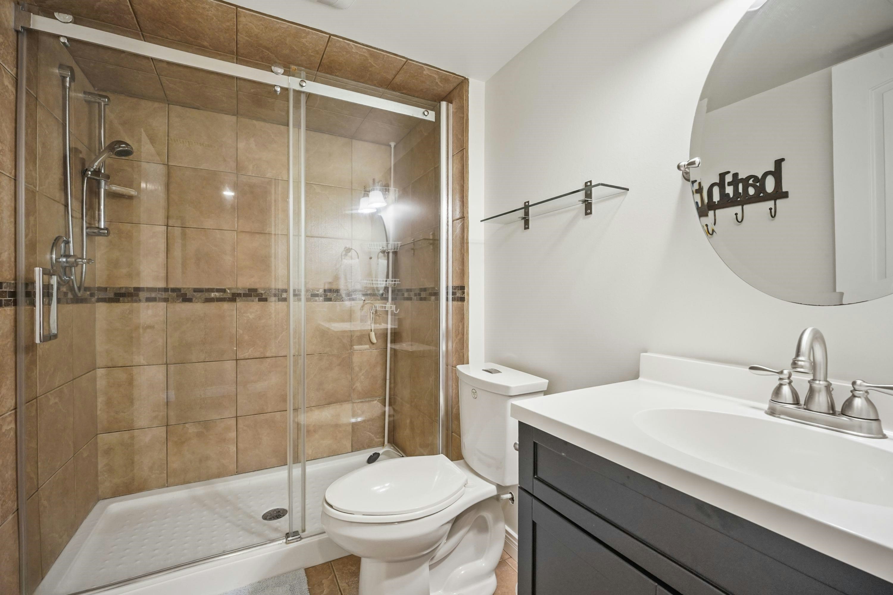 18045 70a Avenue, Surrey, BC, V3S 7C5 - 27