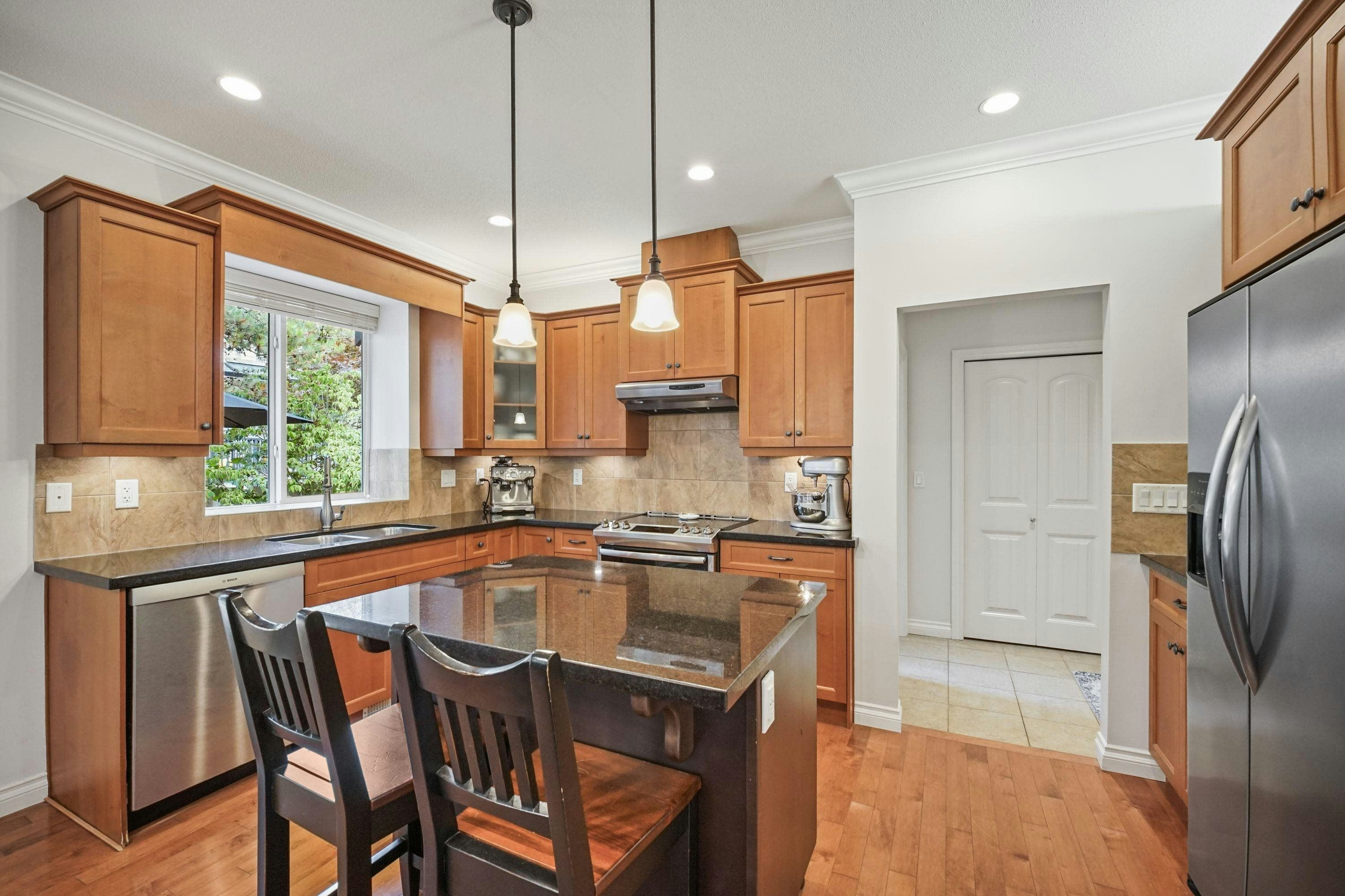 18045 70a Avenue, Surrey, BC, V3S 7C5 - 6