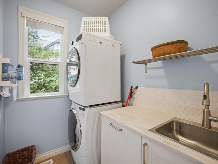 18045 70a Avenue, Surrey, BC, V3S 7C5 - 12