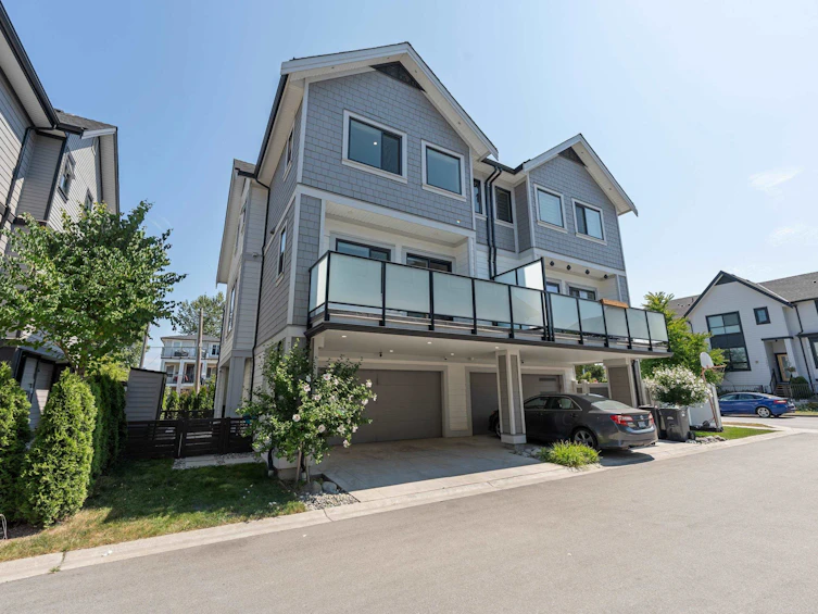 108 Jardine Street, New Westminster, BC, V3M 0M4 - 2