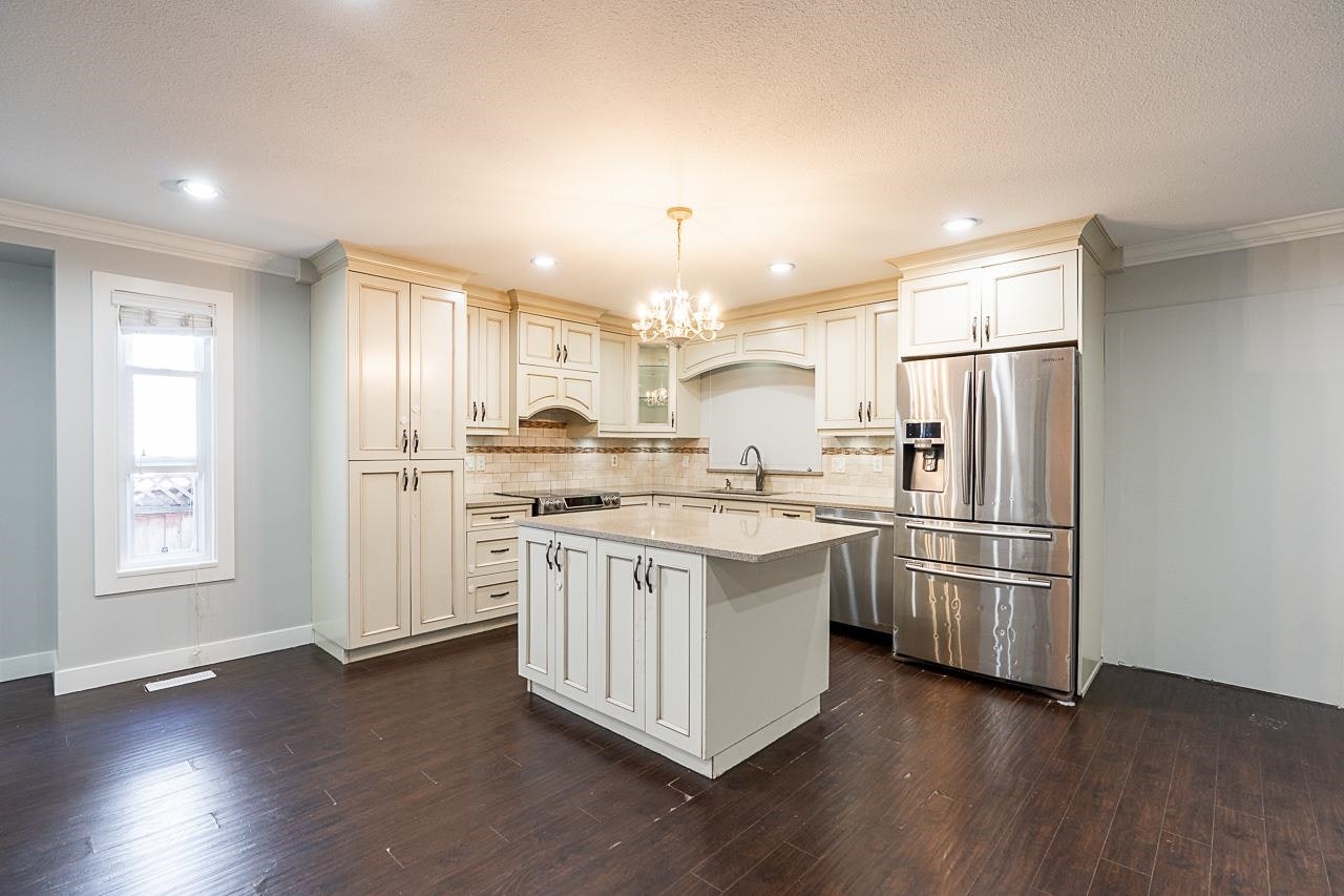 13032 61 Avenue, Surrey, BC, V3X 2H5 - 12