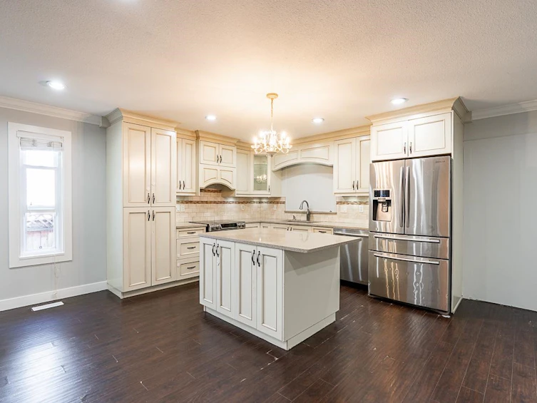 13032 61 Avenue, Surrey, BC, V3X 2H5 - 12