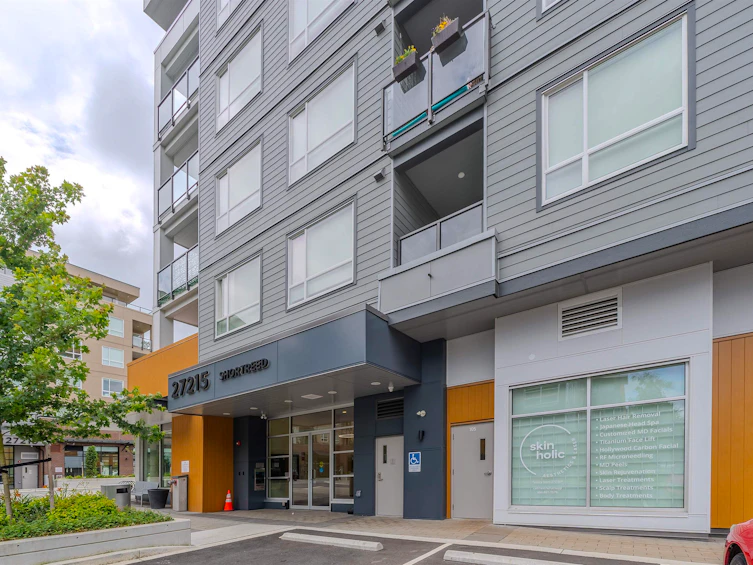 307-27215 Aldergrove Town Centre Drive, Langley, BC, V4W 3N7 - 3